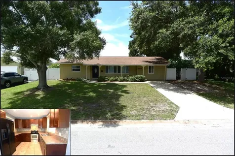 6854 37th Avenue N St Petersburg FL 33710