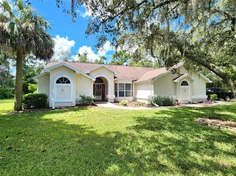 10464 Woodland Waters Boulevard Weeki Wachee FL 34613