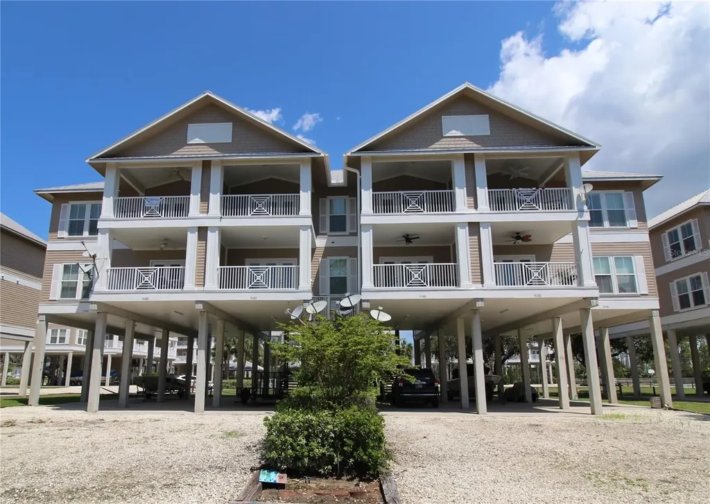 221 3rd Avenue E Horseshoe Beach FL 32648
