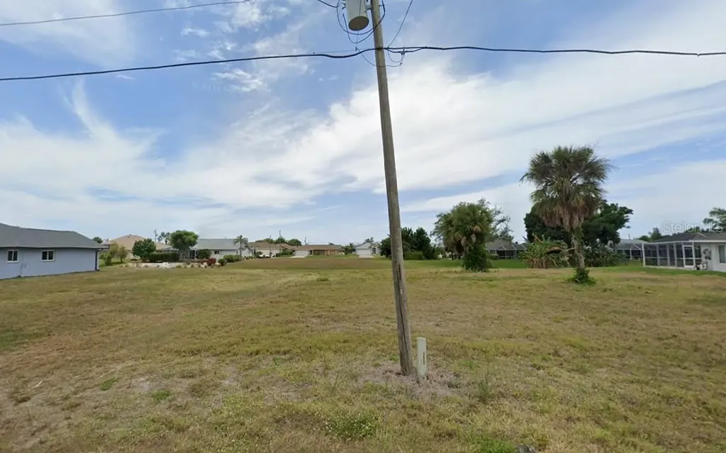 17 Fairway Road Rotonda West FL 33947
