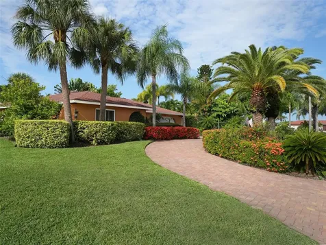 7137 Westmoreland Drive Sarasota FL 34243