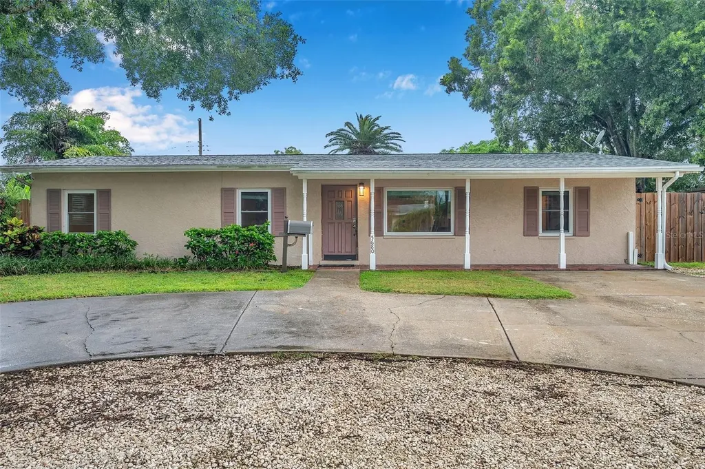 5680 Cedar Street NE St Petersburg FL 33703