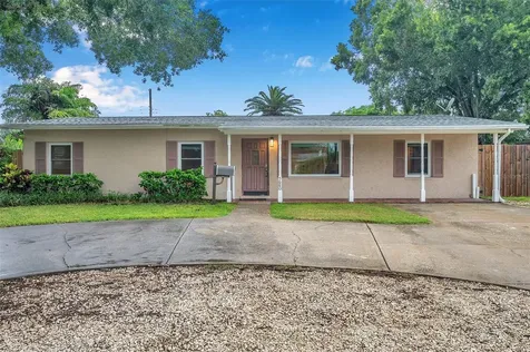 5680 Cedar Street NE St Petersburg FL 33703