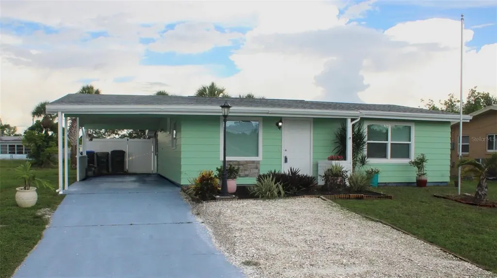 4524 Grobe Street North Port FL 34287