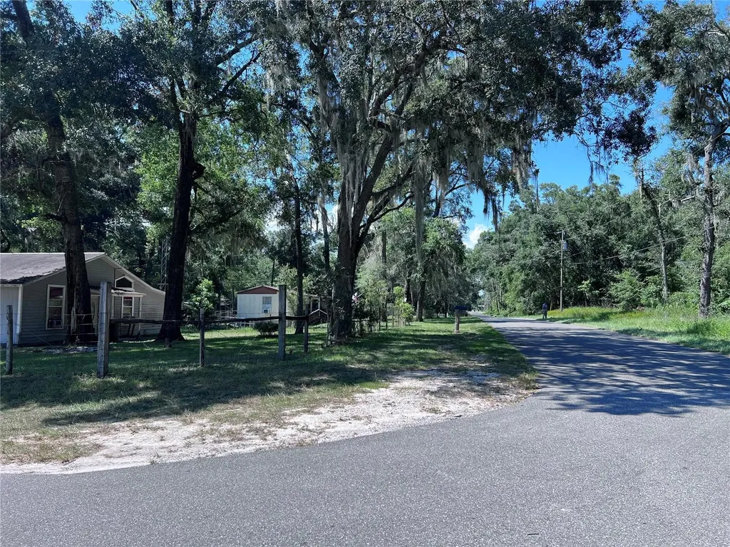 00 NW 90th Court Fanning Springs FL 32693