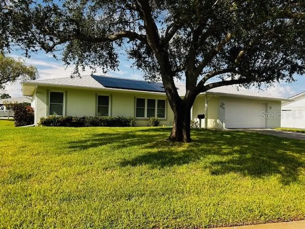 6902 22nd Avenue W Bradenton FL 34209