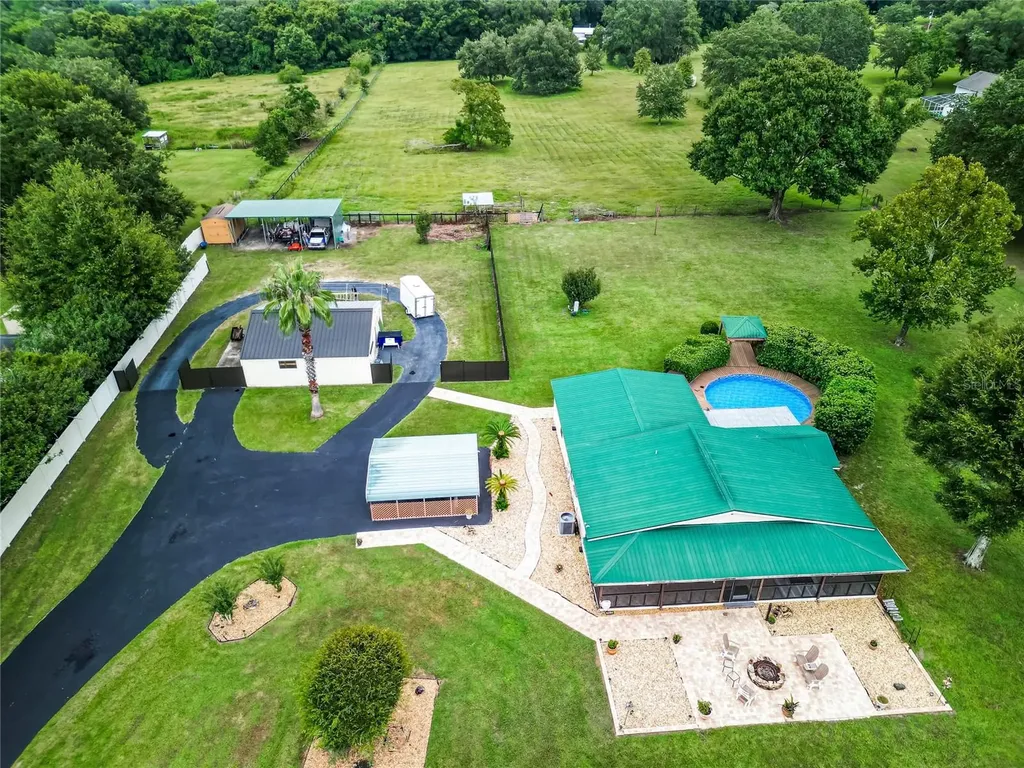 41042 Grays Airport Road Lady Lake FL 32159