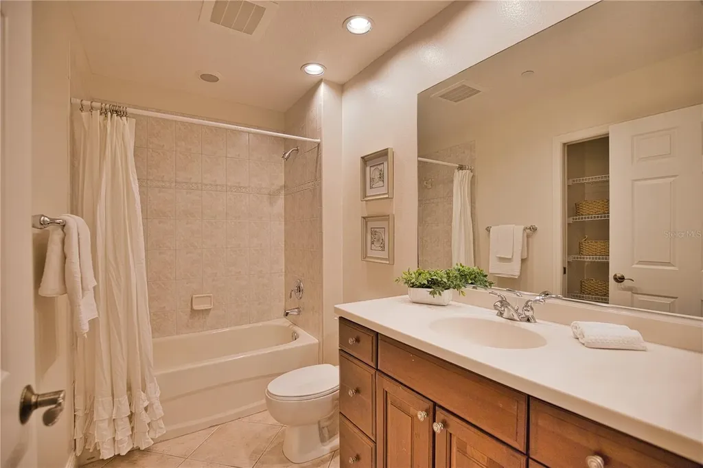 6360 Watercrest Way Lakewood Ranch FL 34202