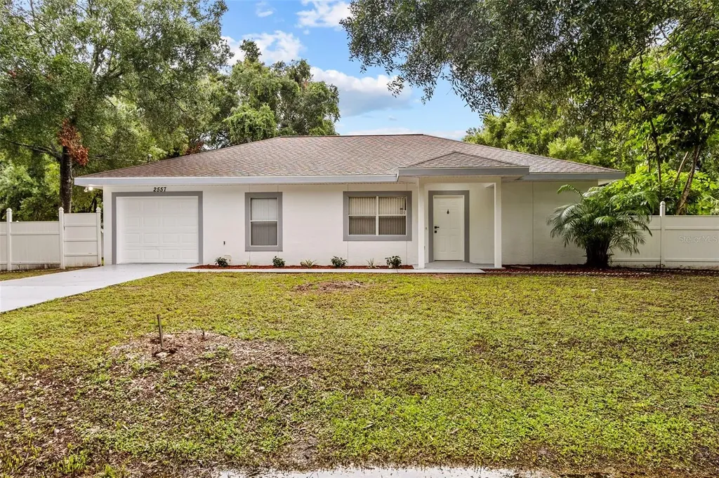 2557 21st Street Sarasota FL 34234