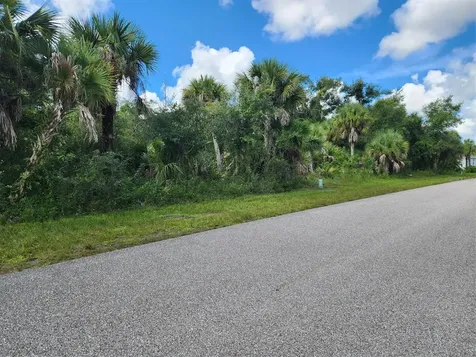 16227 Orrick Avenue Port Charlotte FL 33954