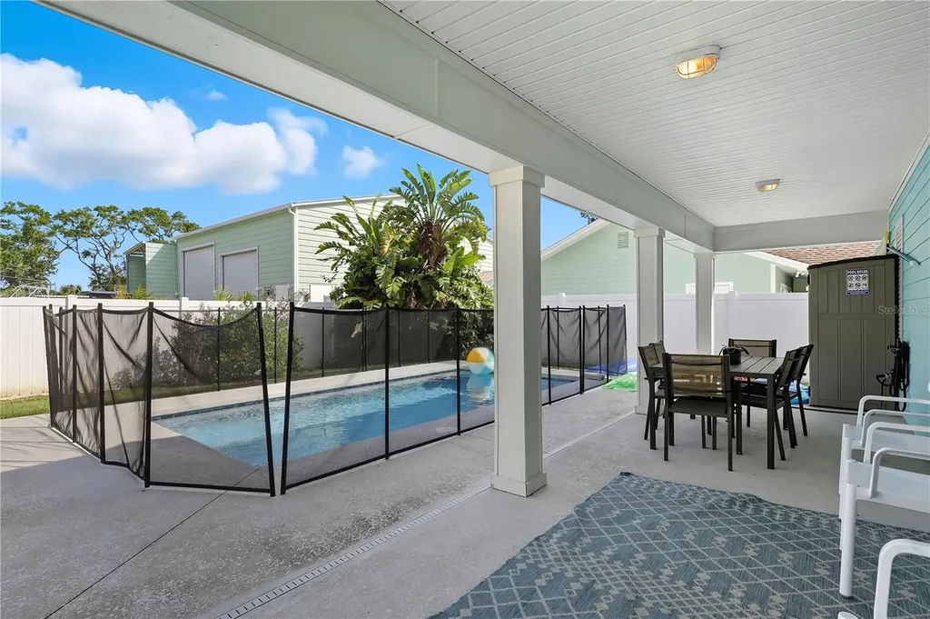 27 Malacompra Road Palm Coast FL 32137
