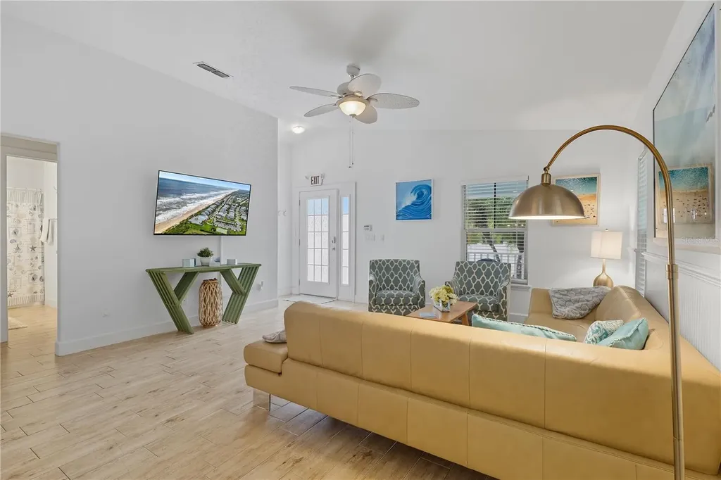 27 Malacompra Road Palm Coast FL 32137