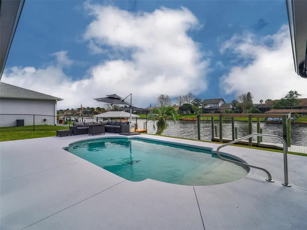2 Cedar Court Palm Coast FL 32137