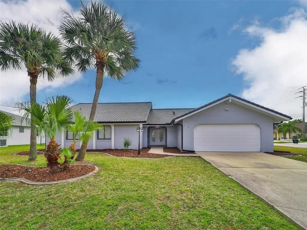2 Cedar Court Palm Coast FL 32137