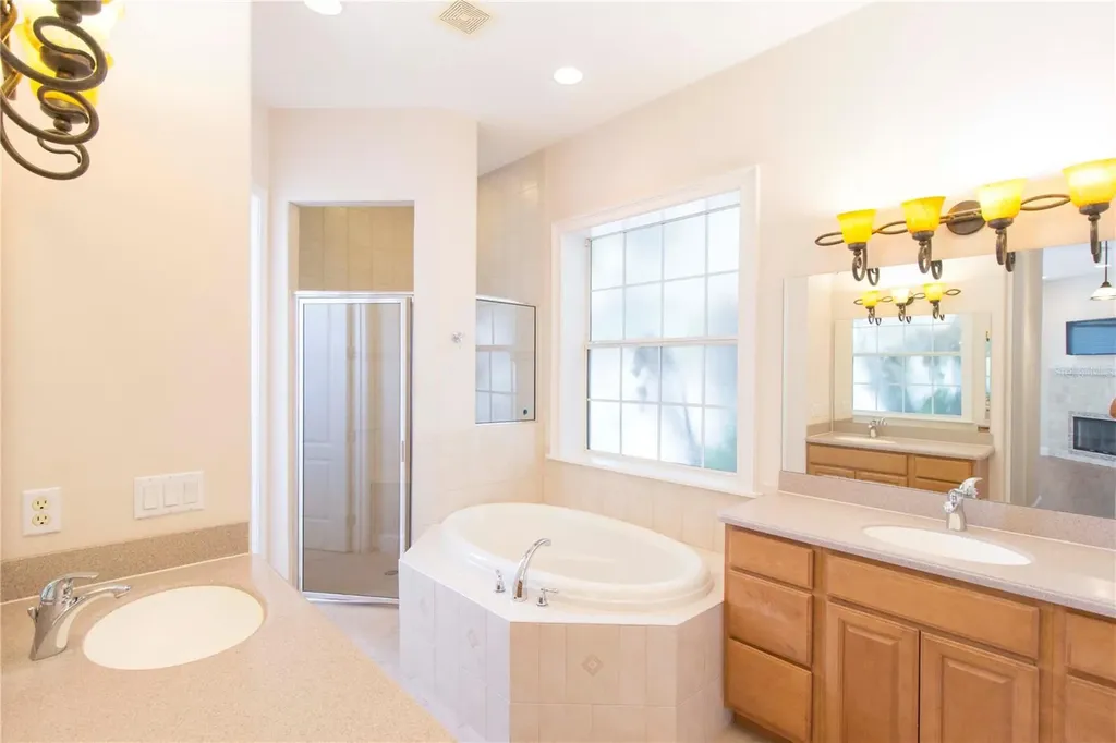 1380 E Lake Shore Boulevard Kissimmee FL 34744