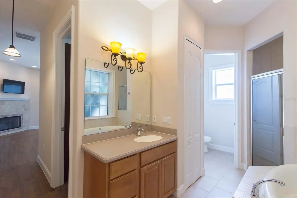 1380 E Lake Shore Boulevard Kissimmee FL 34744
