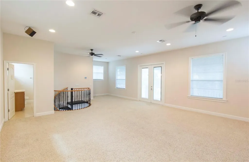 1380 E Lake Shore Boulevard Kissimmee FL 34744