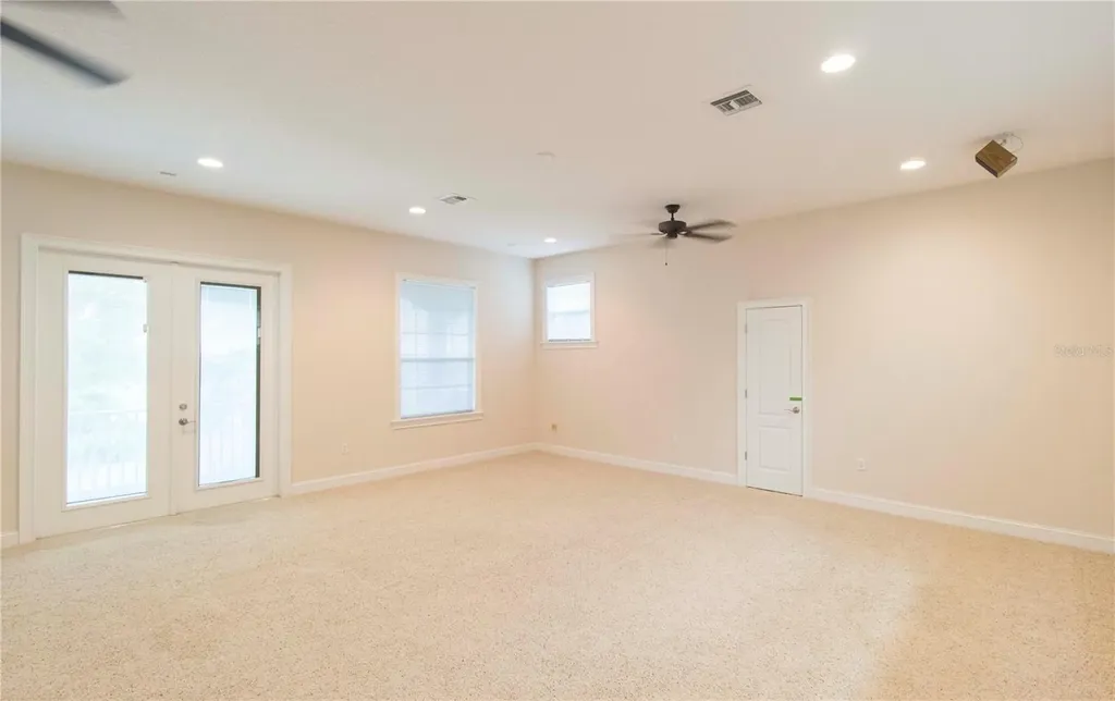 1380 E Lake Shore Boulevard Kissimmee FL 34744