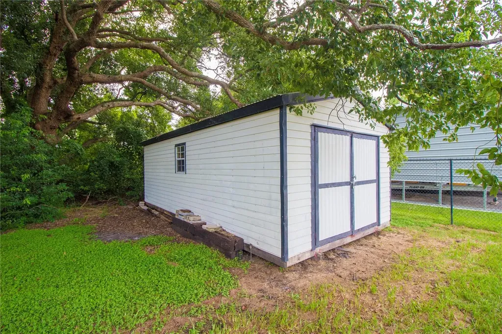 1380 E Lake Shore Boulevard Kissimmee FL 34744