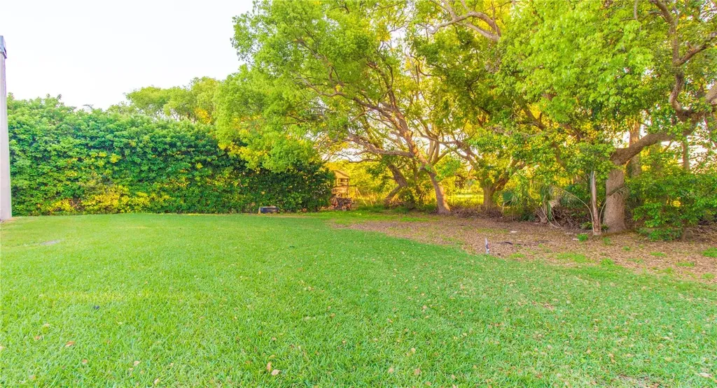 1380 E Lake Shore Boulevard Kissimmee FL 34744