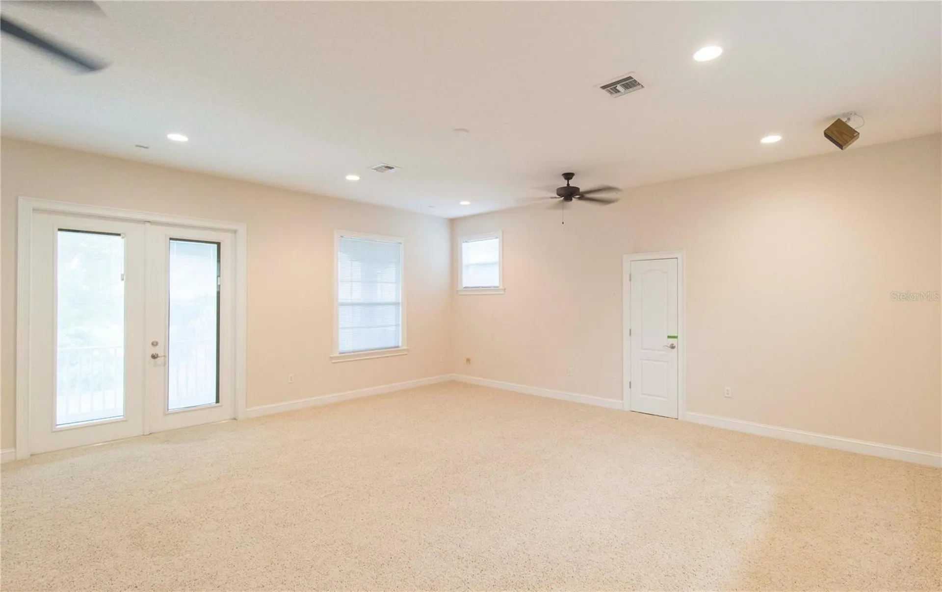 1380 E Lake Shore Boulevard Kissimmee FL 34744