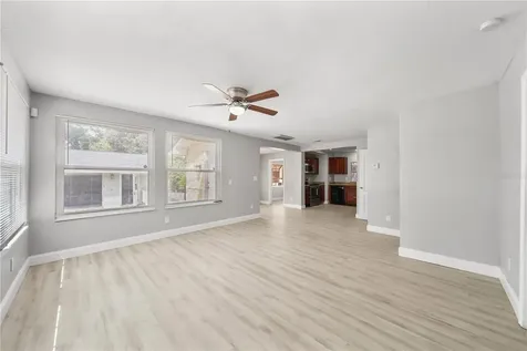 107 E Magnolia Street Kissimmee FL 34744