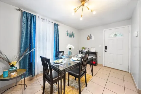 107 E Magnolia Street Kissimmee FL 34744