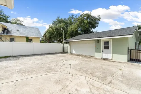 107 E Magnolia Street Kissimmee FL 34744