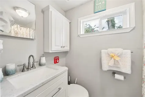 107 E Magnolia Street Kissimmee FL 34744