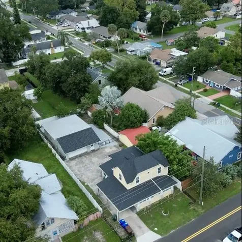 107 E Magnolia Street Kissimmee FL 34744
