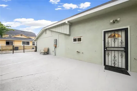 107 E Magnolia Street Kissimmee FL 34744