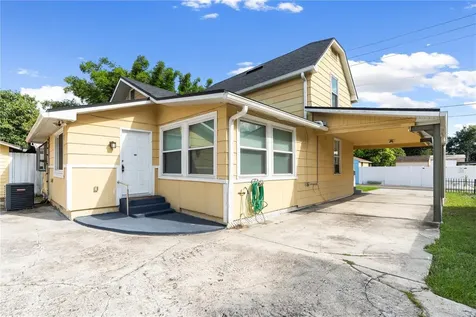 107 E Magnolia Street Kissimmee FL 34744