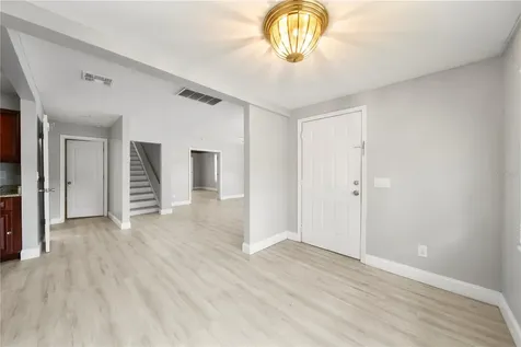 107 E Magnolia Street Kissimmee FL 34744