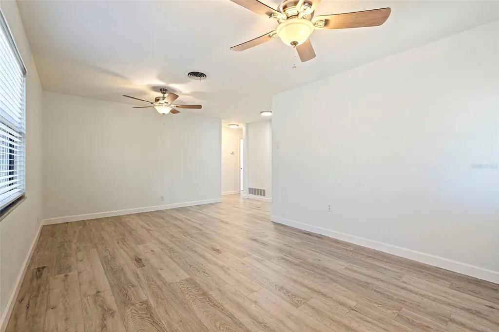 231 93rd Avenue N St Petersburg FL 33702