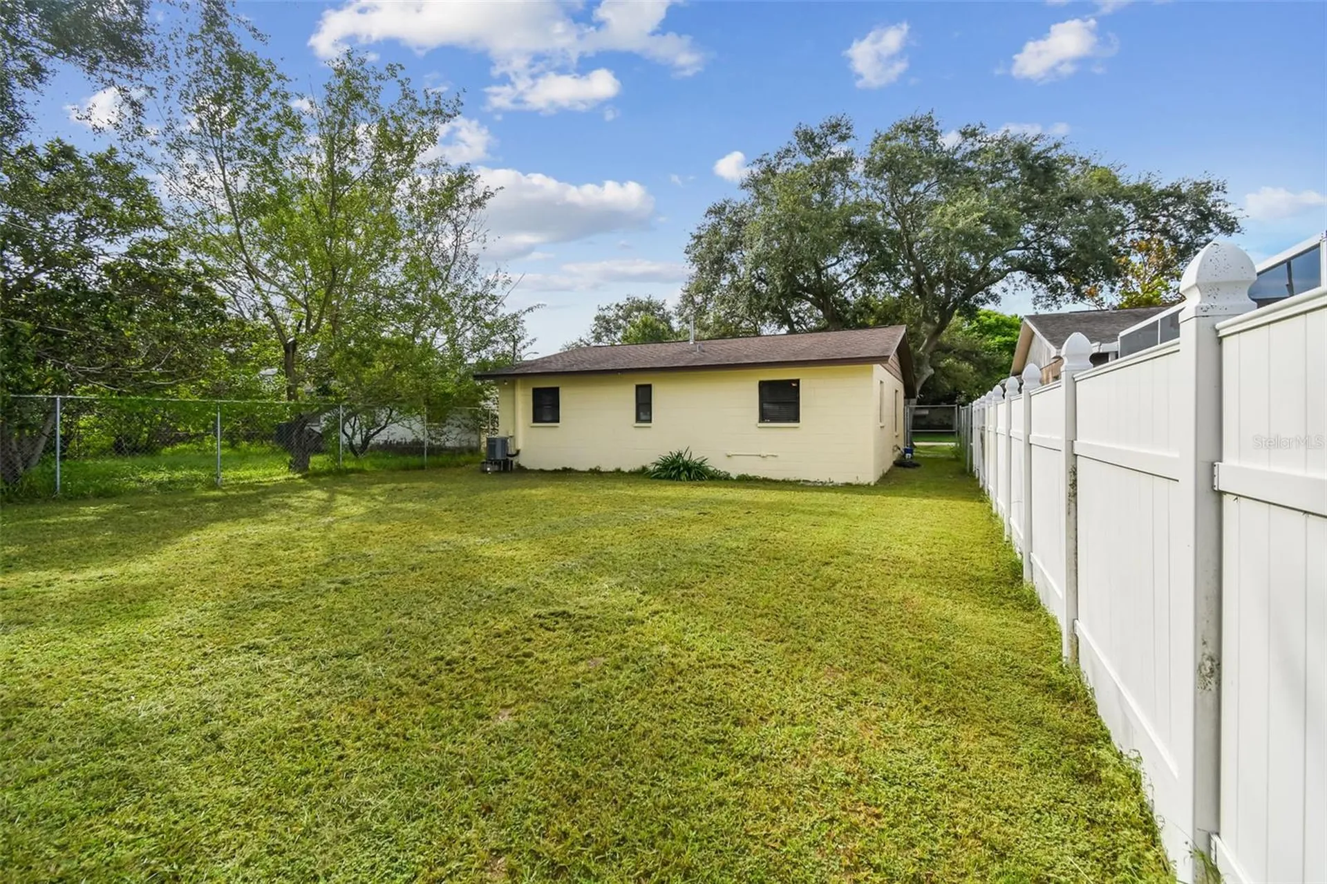 231 93rd Avenue N St Petersburg FL 33702