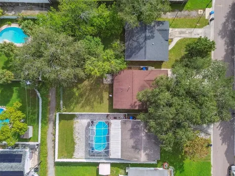231 93rd Avenue N St Petersburg FL 33702