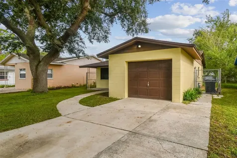 231 93rd Avenue N St Petersburg FL 33702