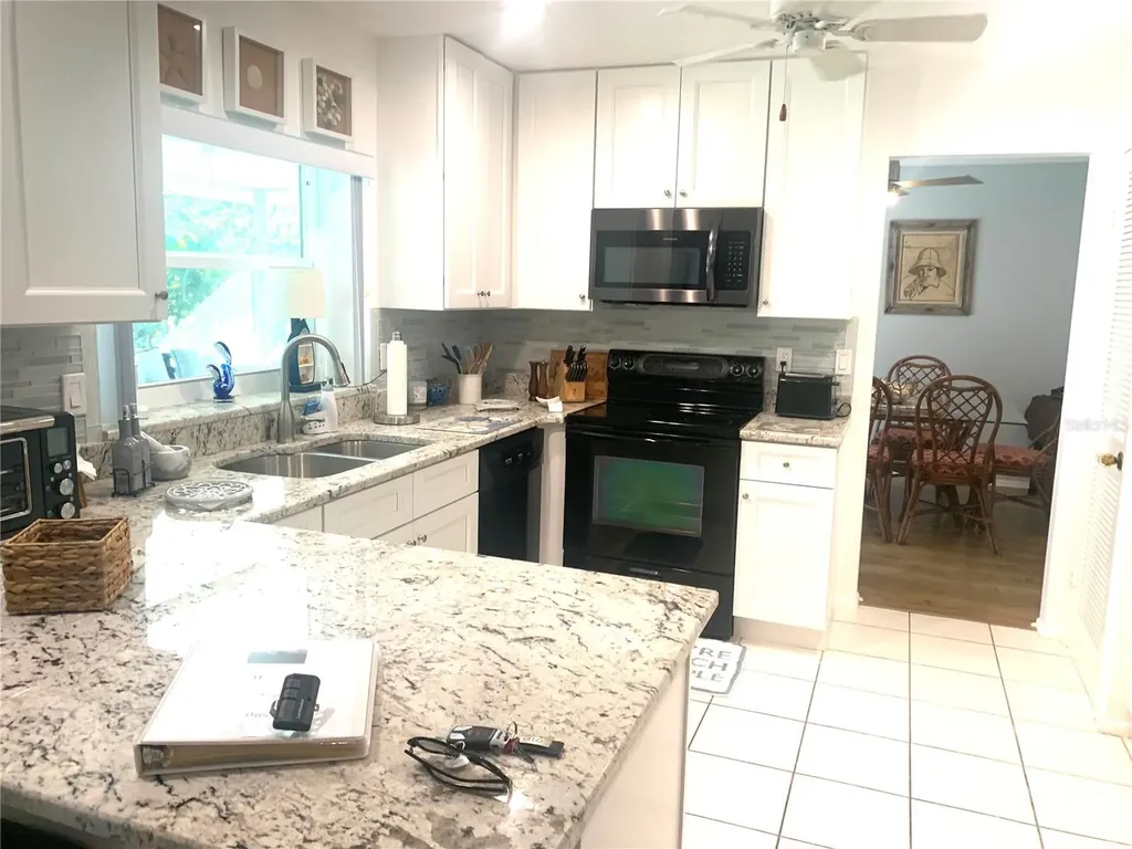 1714 Meadowood Street Sarasota FL 34231