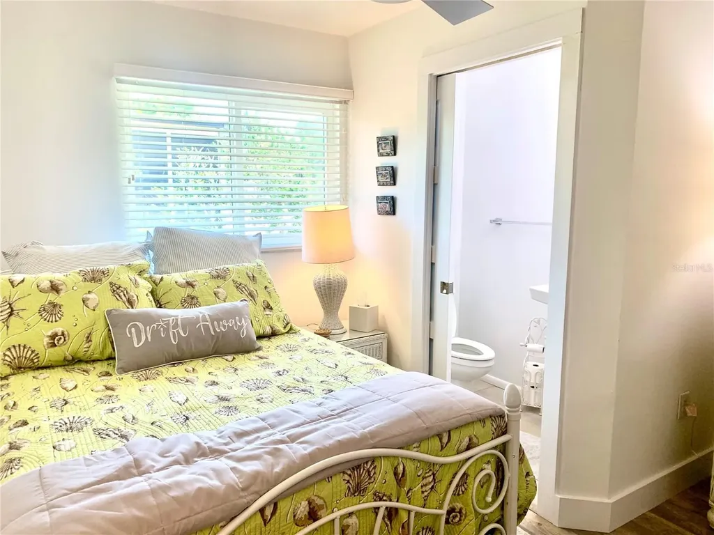 1714 Meadowood Street Sarasota FL 34231
