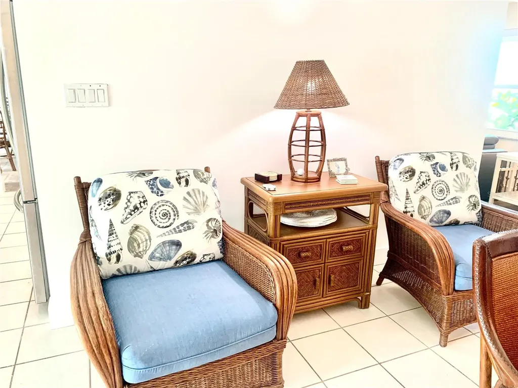 1714 Meadowood Street Sarasota FL 34231