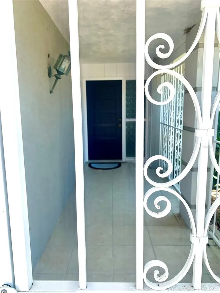 1714 Meadowood Street Sarasota FL 34231