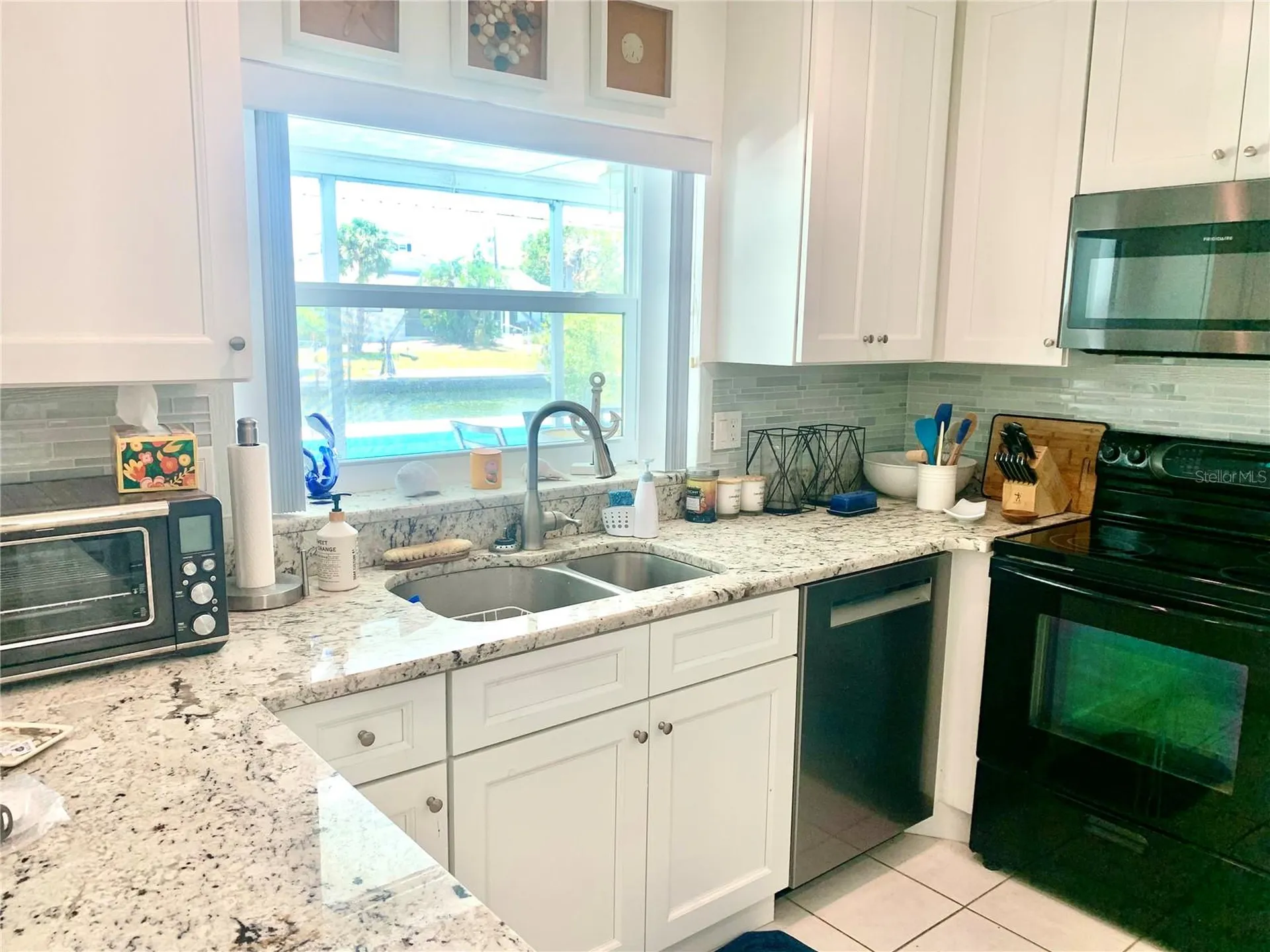 1714 Meadowood Street Sarasota FL 34231