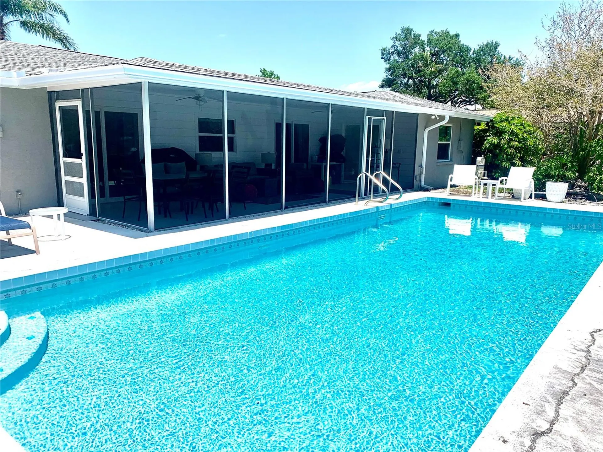 1714 Meadowood Street Sarasota FL 34231
