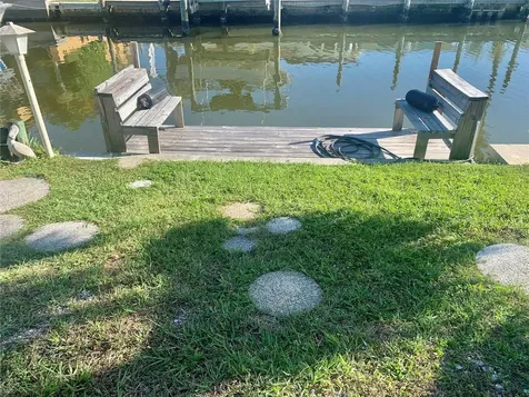 1714 Meadowood Street Sarasota FL 34231