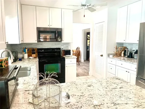 1714 Meadowood Street Sarasota FL 34231