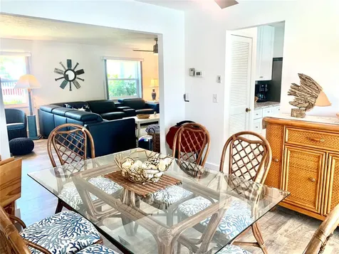 1714 Meadowood Street Sarasota FL 34231
