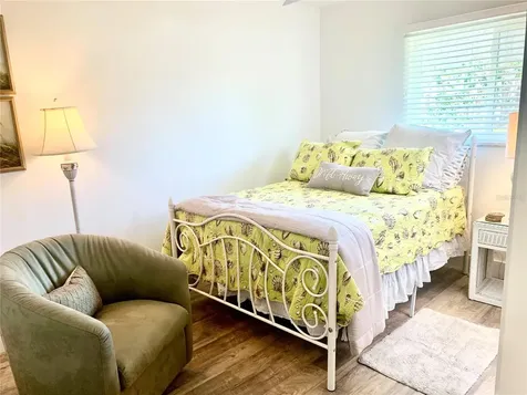 1714 Meadowood Street Sarasota FL 34231