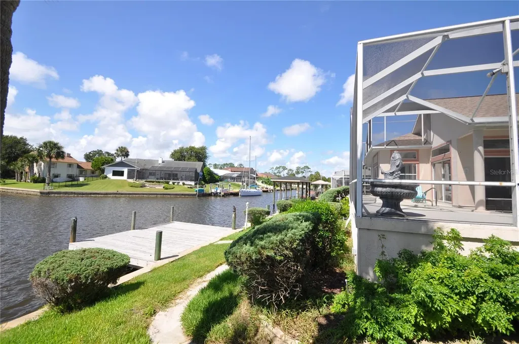 16 Cedarwood Court Palm Coast FL 32137