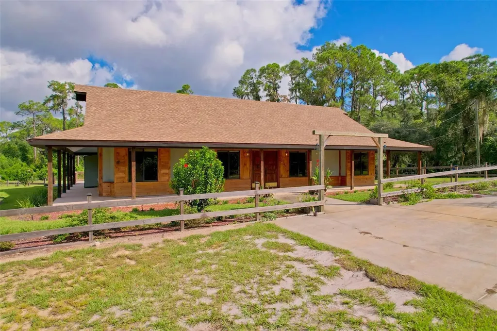 2260 N Lake Reedy Boulevard Frostproof FL 33843