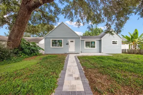 4245 Burlington Avenue N St Petersburg FL 33713